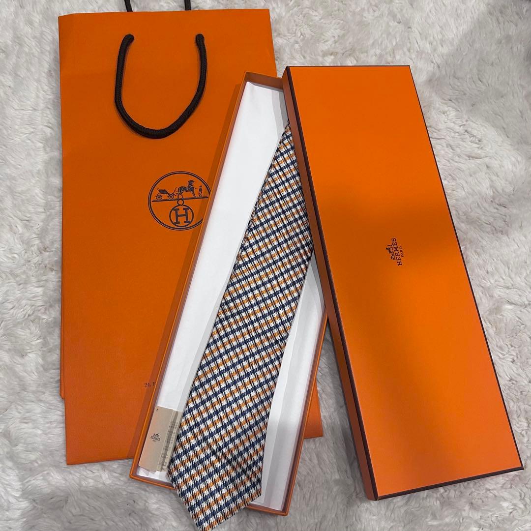 ⭐︎美品　HERMES シルク　チェック柄ネクタイ