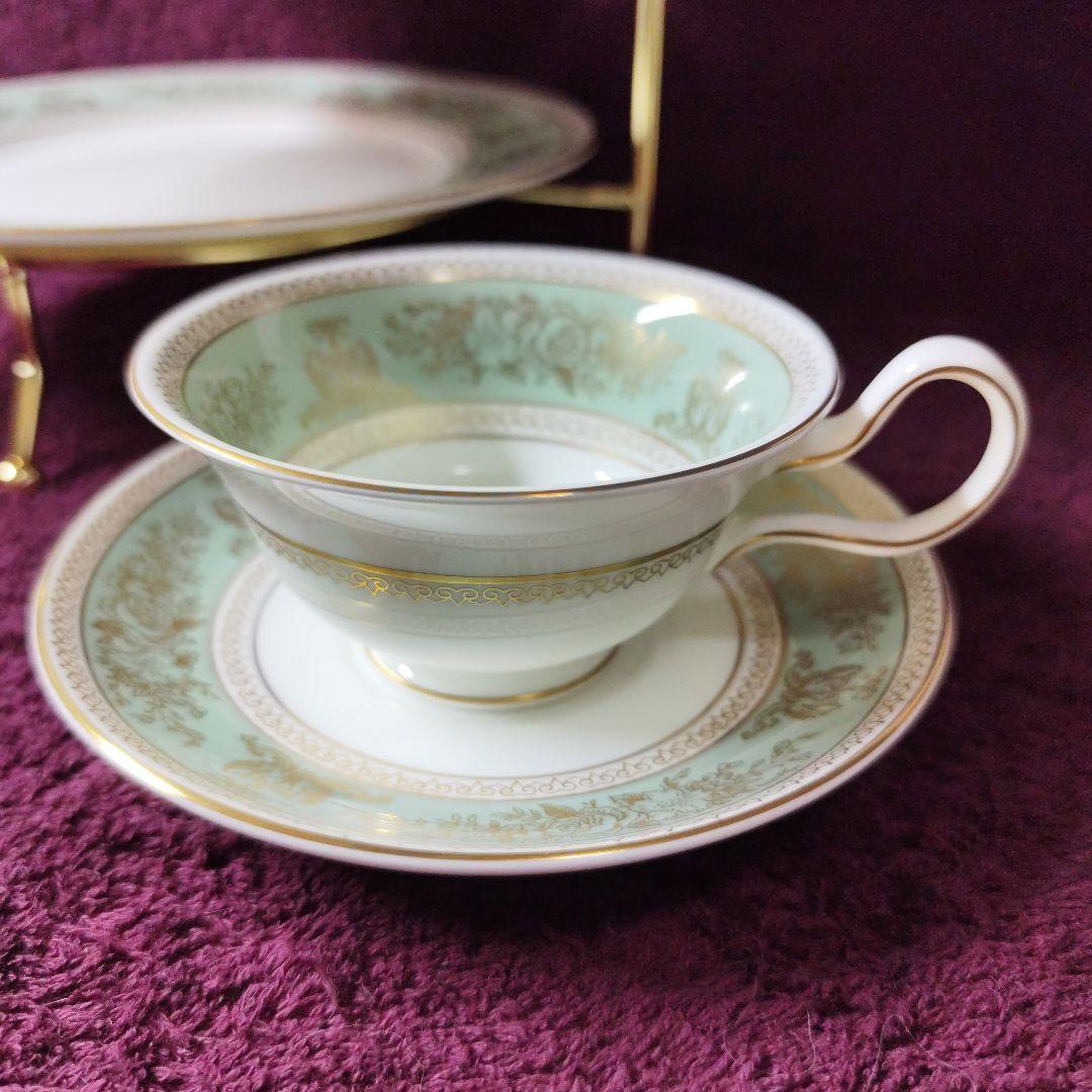 ウェッジウッド　コロンビアセージグリーン　カップ＆ソーサー２客＋プレート３枚＋S