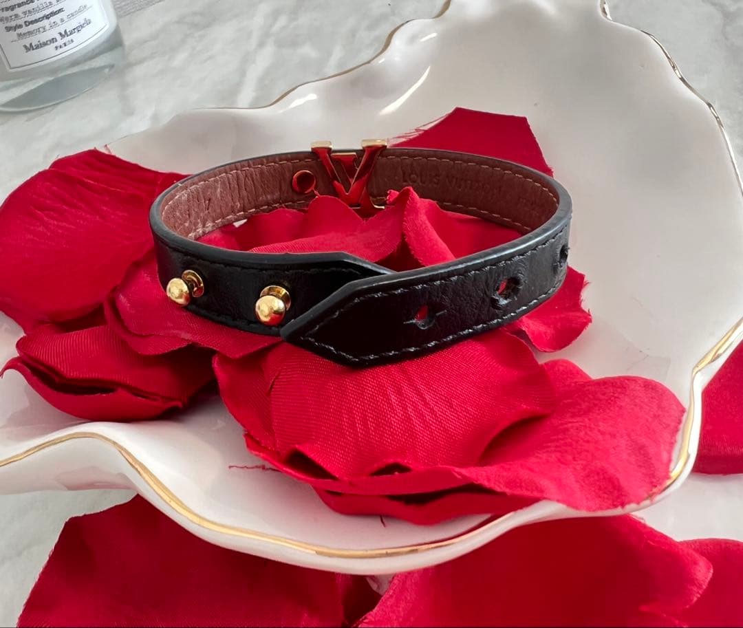 ◆Louis Vuitton◆ブラックレザーブレスレット