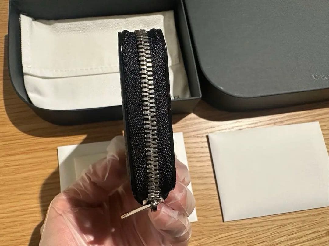 valextra ウォレット　黒　財布　ケース