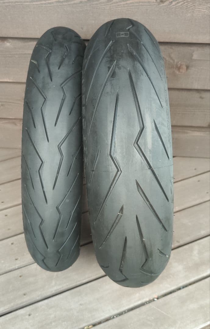 送料無料　ほぼ新品　ピレリ　PIRELLI ROSSO3 ロッソ　タイヤ　前後