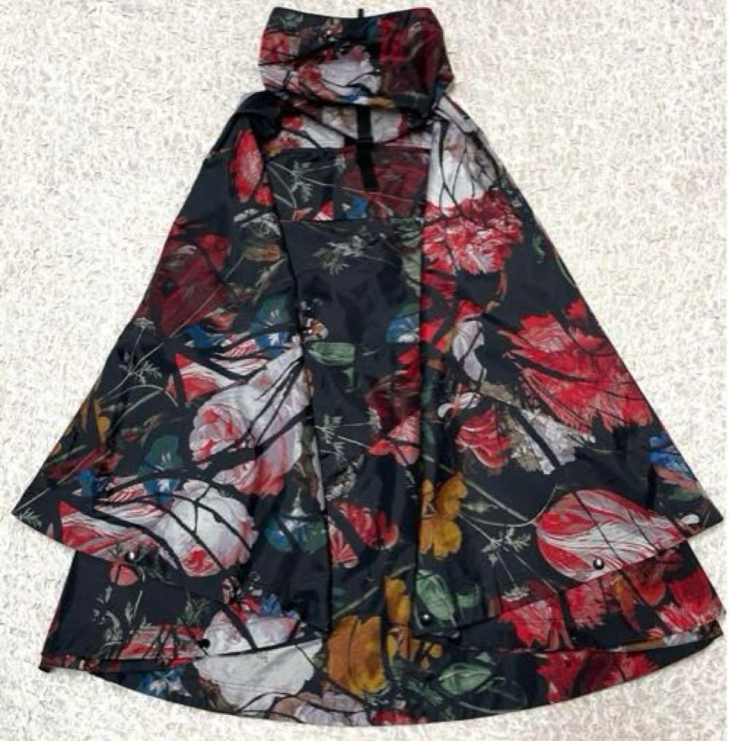 【美品】即完売 NIKE NSW フローラル ポンチョ 総柄 TECH PACK