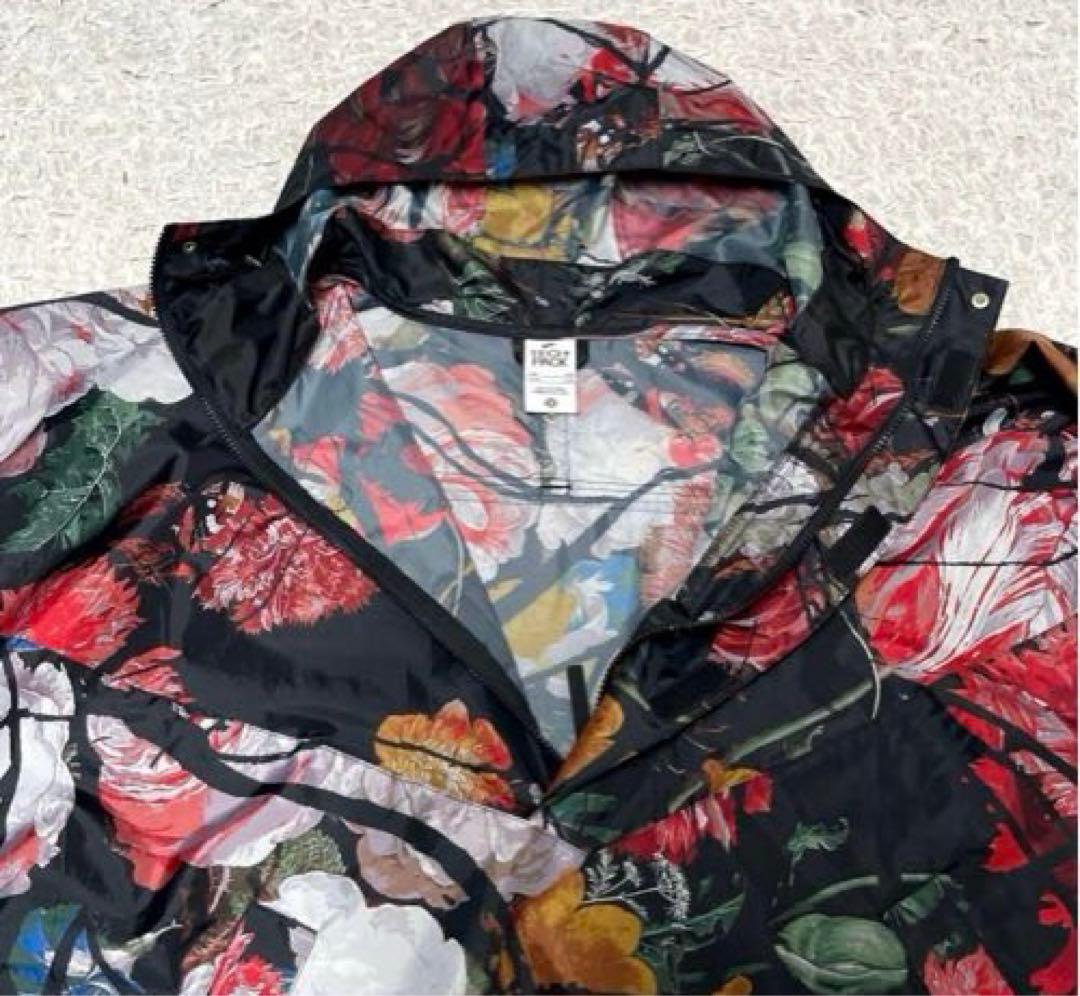 【美品】即完売 NIKE NSW フローラル ポンチョ 総柄 TECH PACK