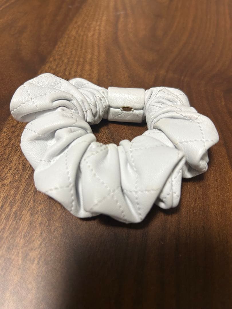 シャネル シュシュ