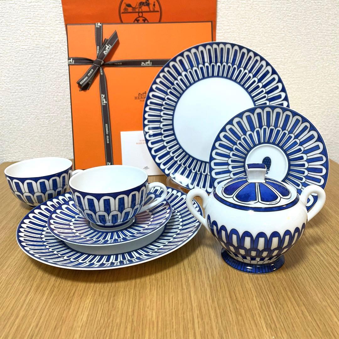 【廃盤 新品 2枚 ギフト包装】エルメス　ブルーダイユール　デザートプレート