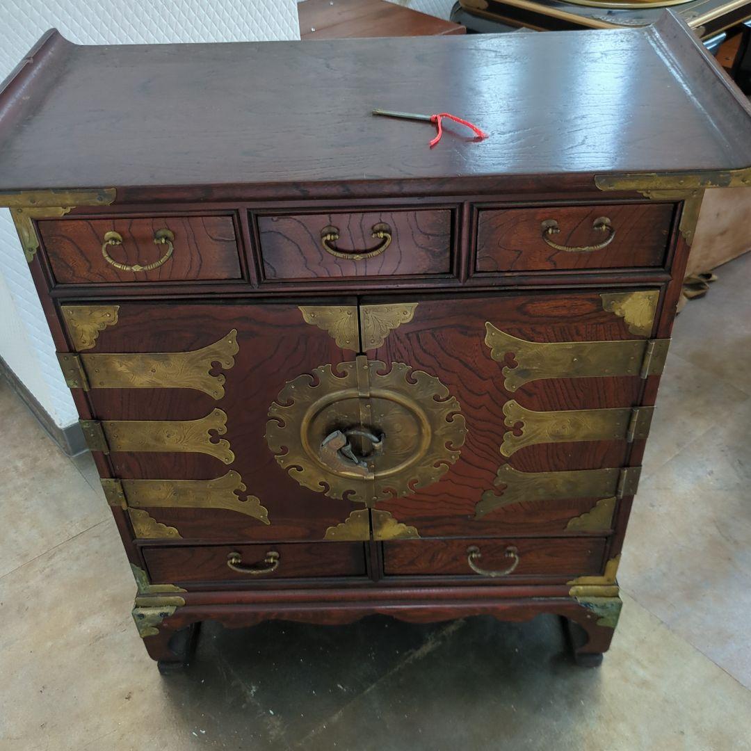 レトロ 李朝家具 李朝 真鍮金具 魚型錠前 バンダジ 箪笥 キャビネット