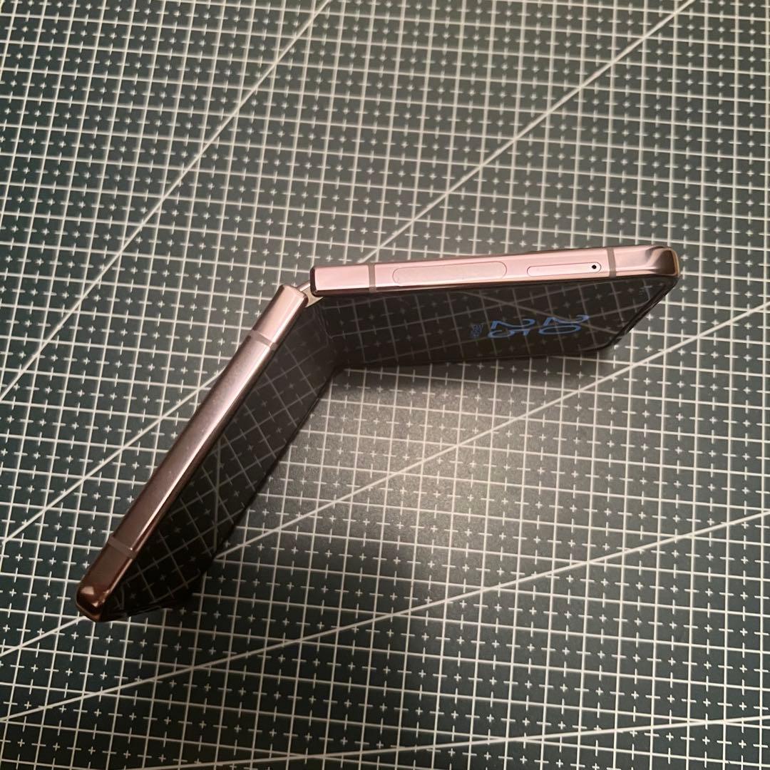 かなり綺麗　Samsung Galaxy Z Flip4 国内版sc-54c 紫