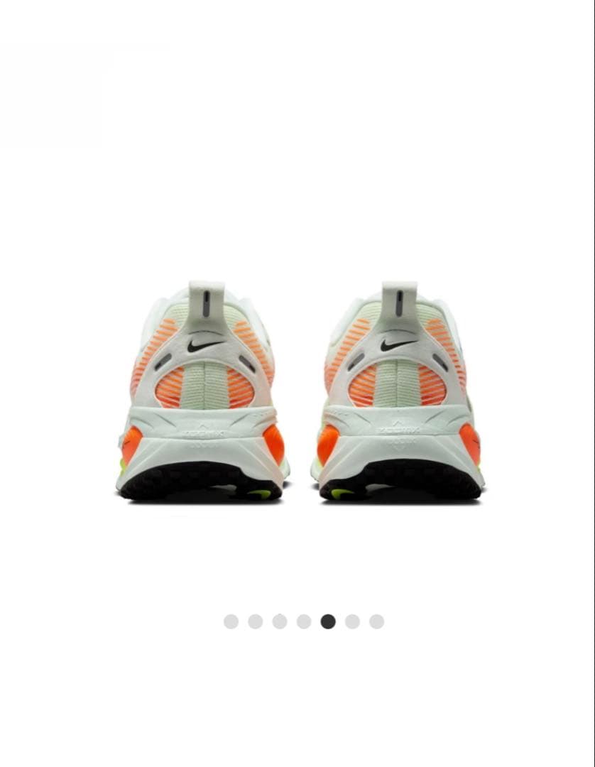 Nike VOMERO 18 ランニングシューズ