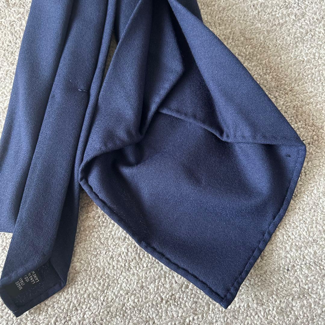 アットヴァンヌッチ ソリッド セッテピエゲ ネイビー ネクタイ