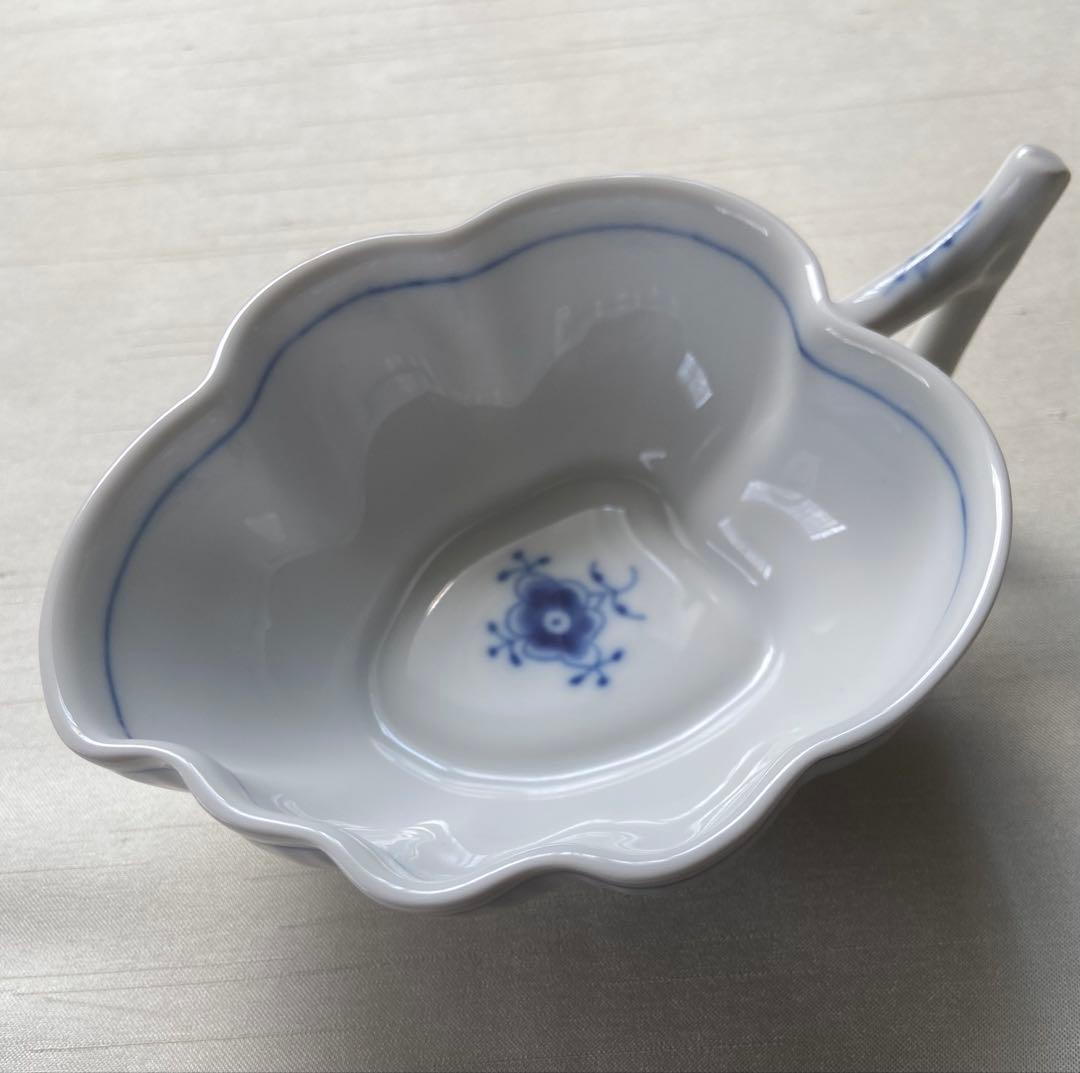 ロイヤルコペンハーゲン ブルーフルーテッド リーフディッシュ　デンマーク製