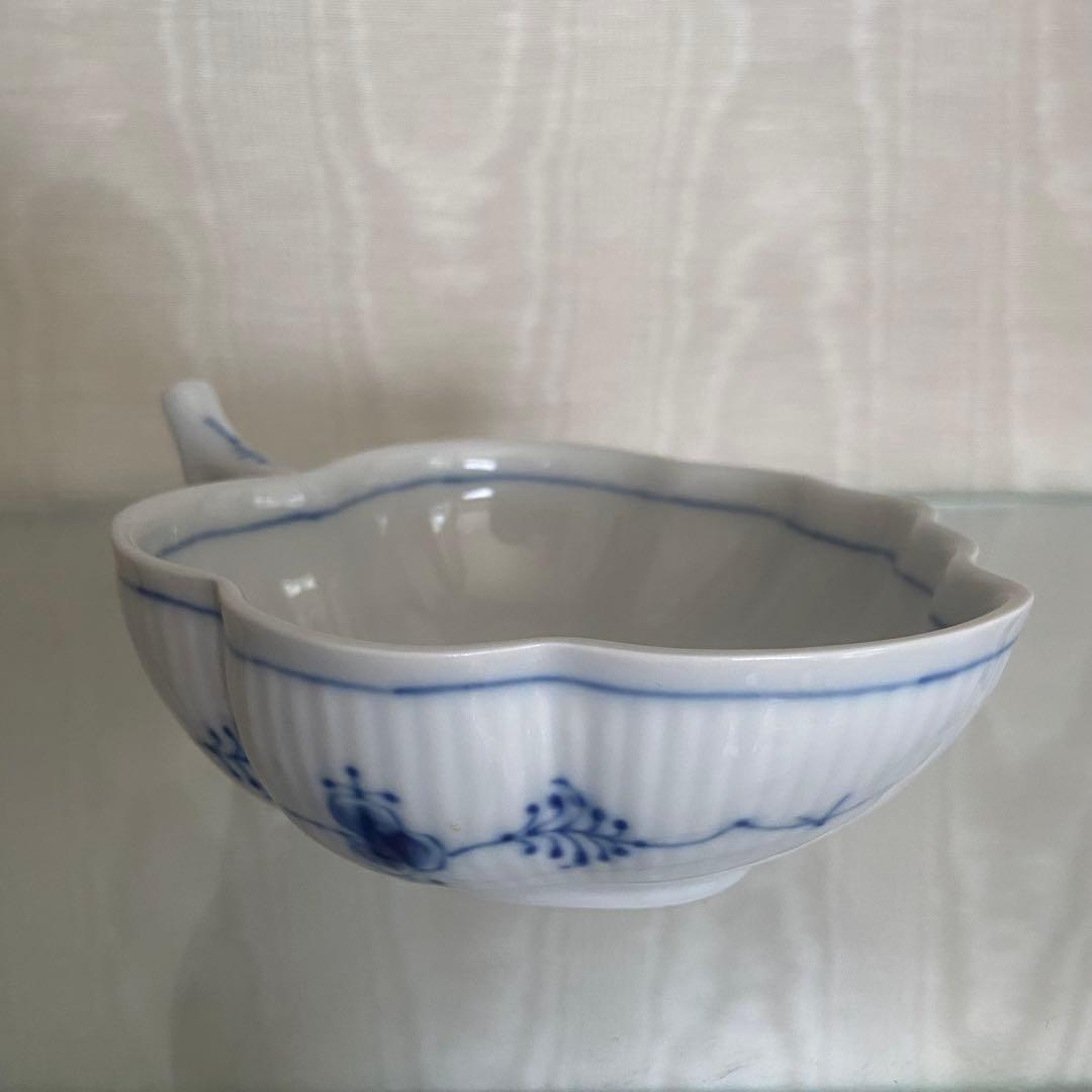 ロイヤルコペンハーゲン ブルーフルーテッド リーフディッシュ　デンマーク製