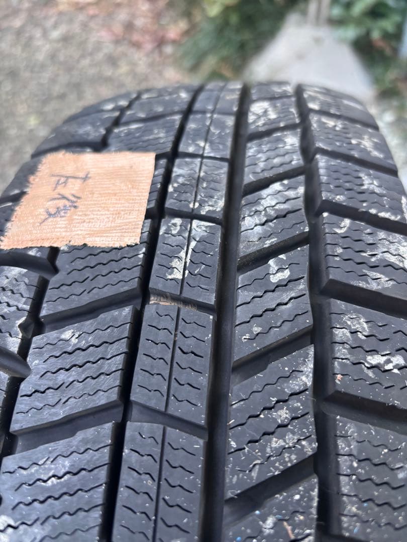 日産ノートe-POWER スタッドレスホイール4本セット185/65/R15