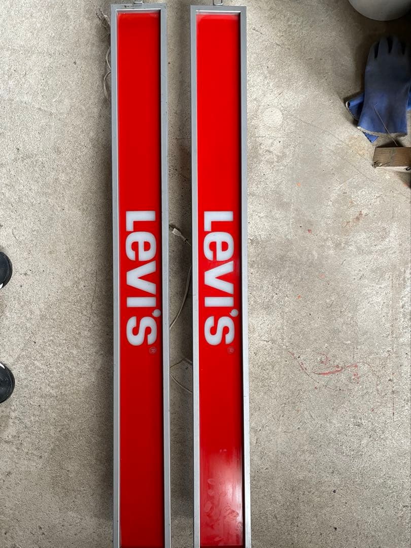 Levi's リーバイス　ライト　電光掲示板　看板　電飾