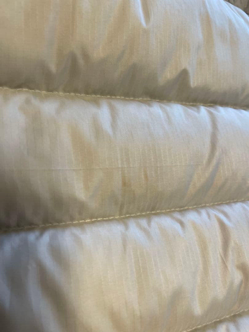 patagonia フード付きダウンジャケット アイボリー