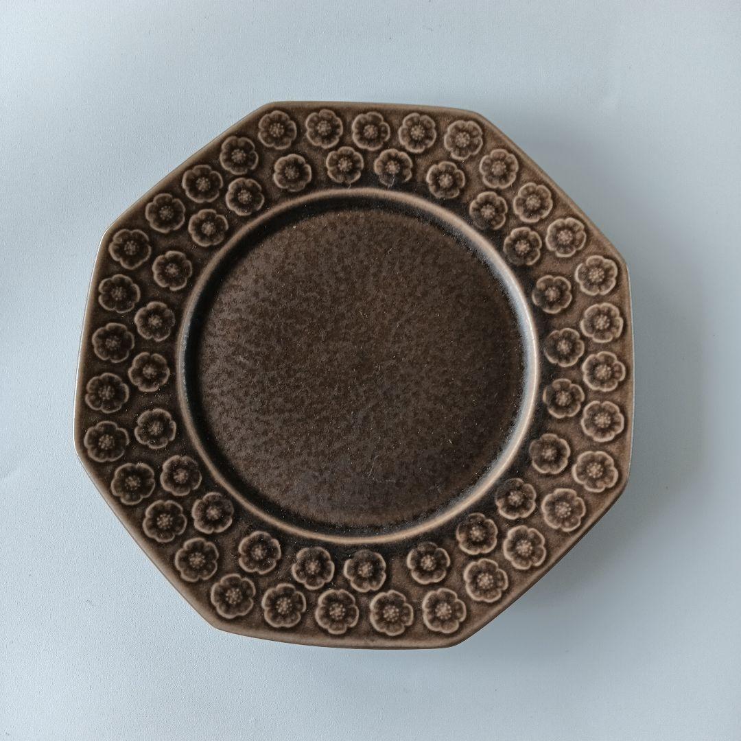 クイストゴー　アズール　オクタゴン　ブラウン　アンバー　ケーキプレート