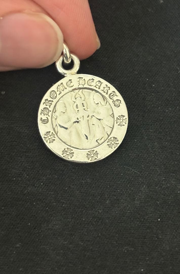 り*読様 (確実正規品)クロムハーツ　エンジェルメダルチャーム