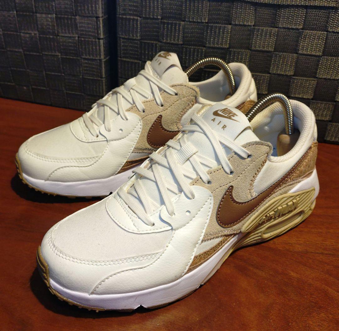 NIKE WMNS AIR MAX EXCEE CORK ナイキスニーカー☆美品