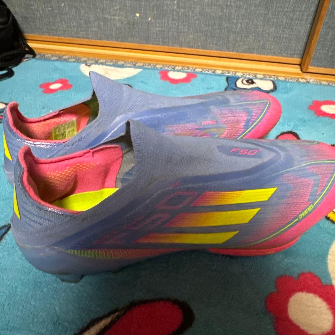 F50 紐なし　27センチ