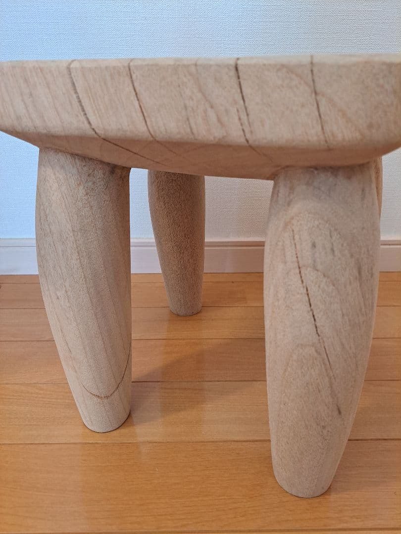 セヌフォスツール風　一本彫り　木製スツール　特注品　テーブル　椅子　家具