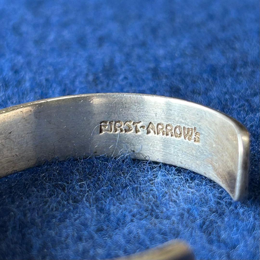 アクセサリー First Arrows K18 hammered cast bangle