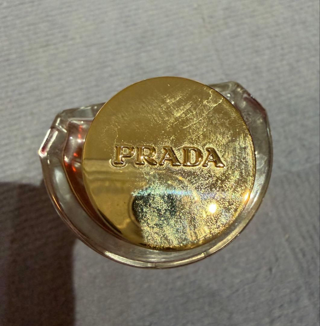 PRADA 香水