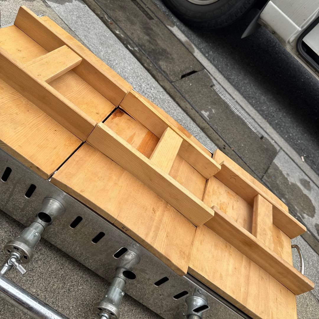 美品‼️おでん鍋8ツ仕切‼️キッチンカー、屋台、的屋、居酒屋‼️上蓋有り‼️プロパンガス