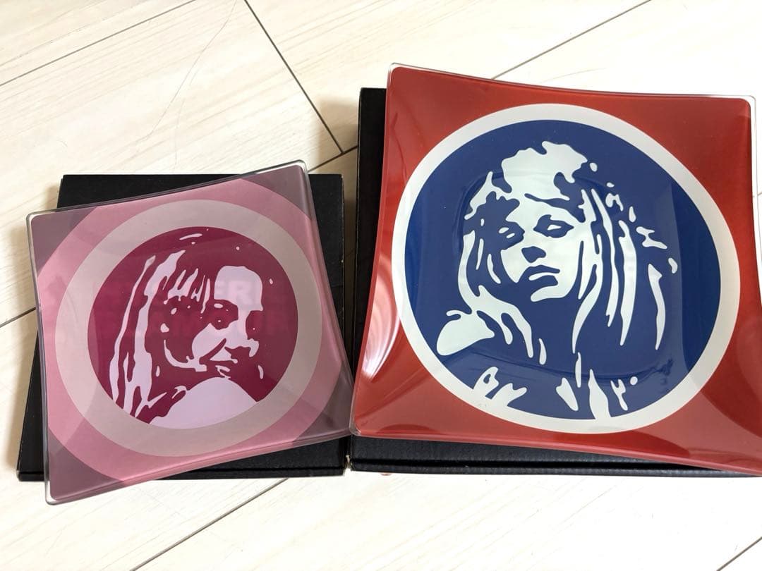 ヒステリックグラマー　ノベルティ　スクエアお皿