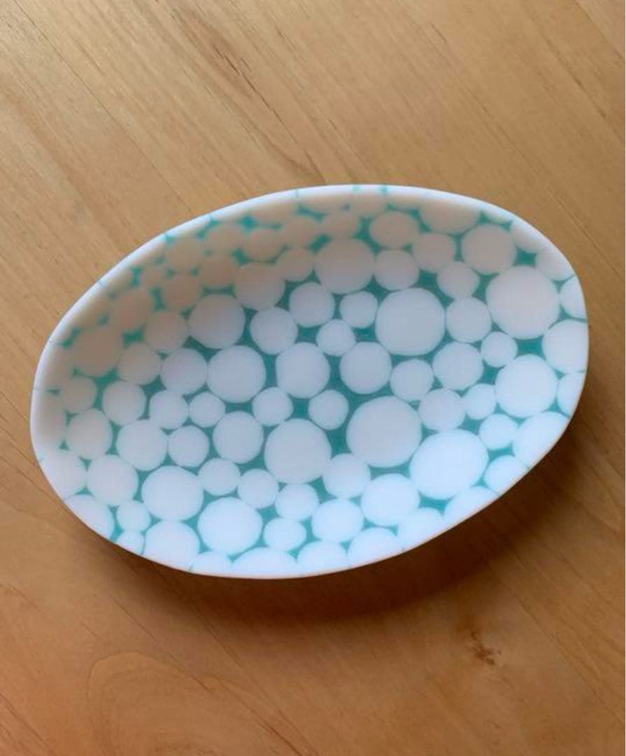 田子美紀さん⭐︎楕円形のドット模様プレート