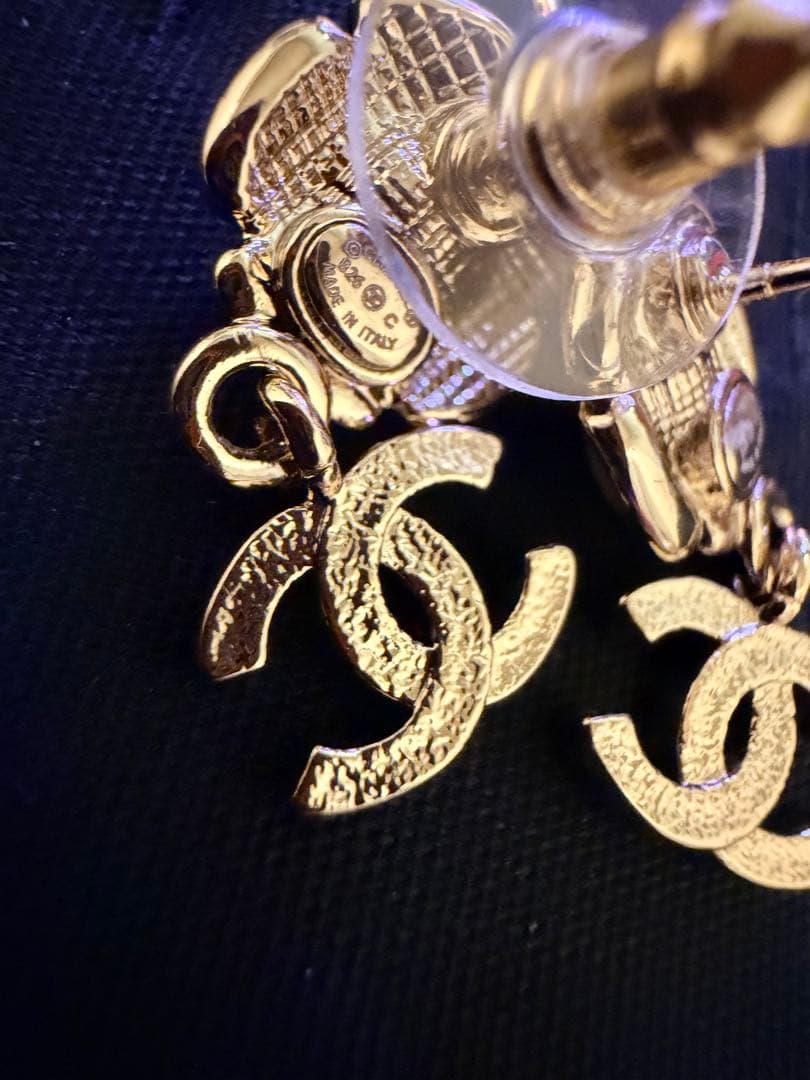 CHANEL 花とCCロゴ ピアス　26C 新作