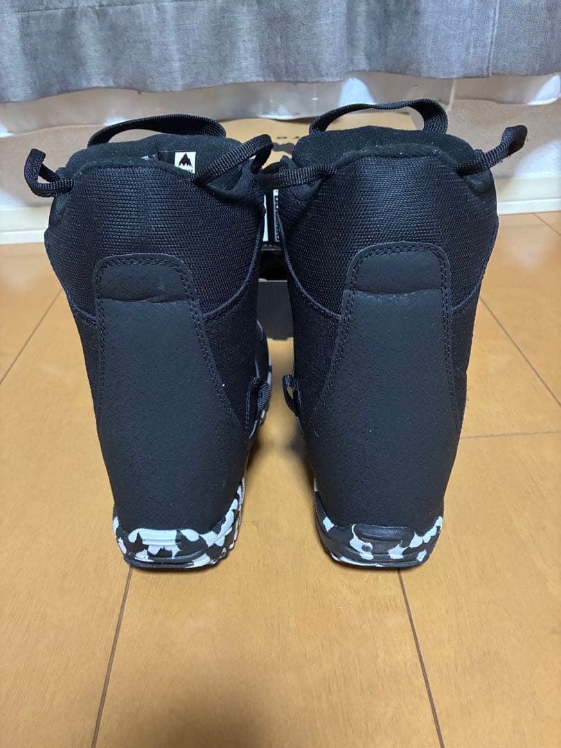 Gram Kids スノーボードブーツ Mサイズ ブラック/ホワイト　20cm