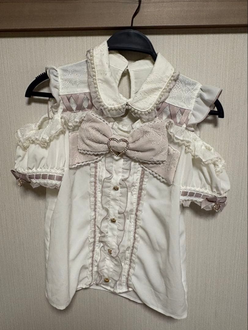 【LIZLISA】BIGリボンオープンショルダーブラウス