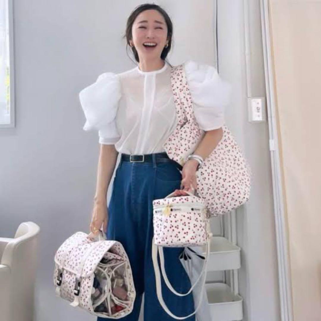 神崎恵コラボ♡レスポートサック　ビューティーロールポーチ　チェリーレッドキルト