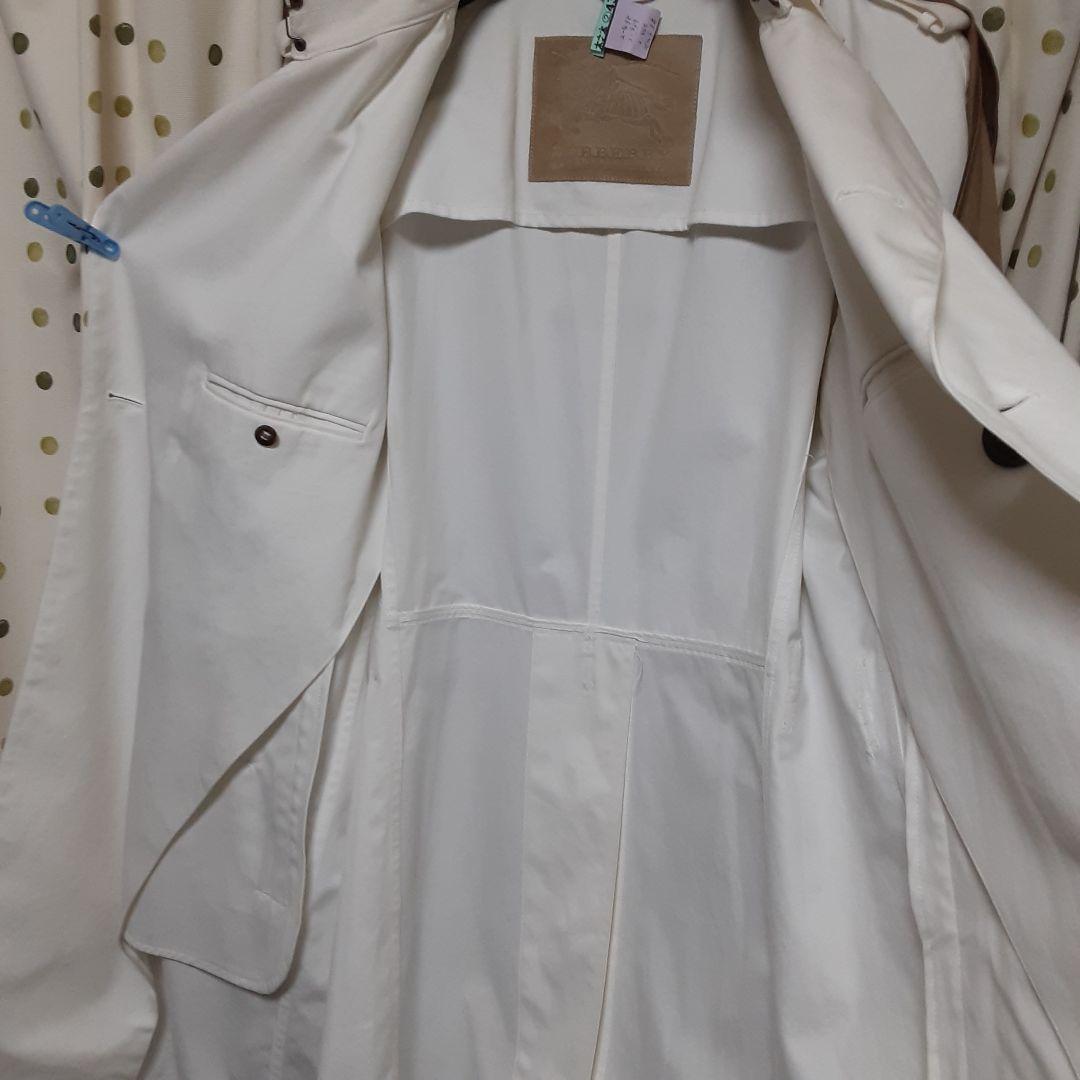正規品 美品 近年モデル 希少バーバリー ホワイトトレンチコート…
