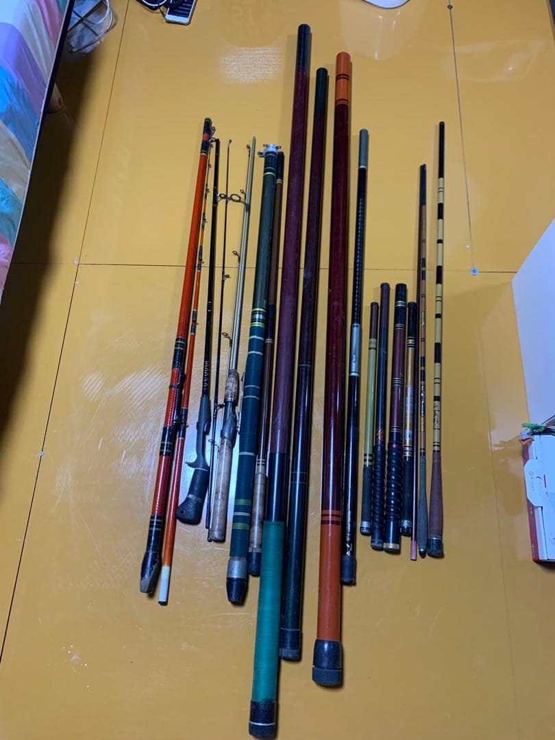 多数の釣り竿セット