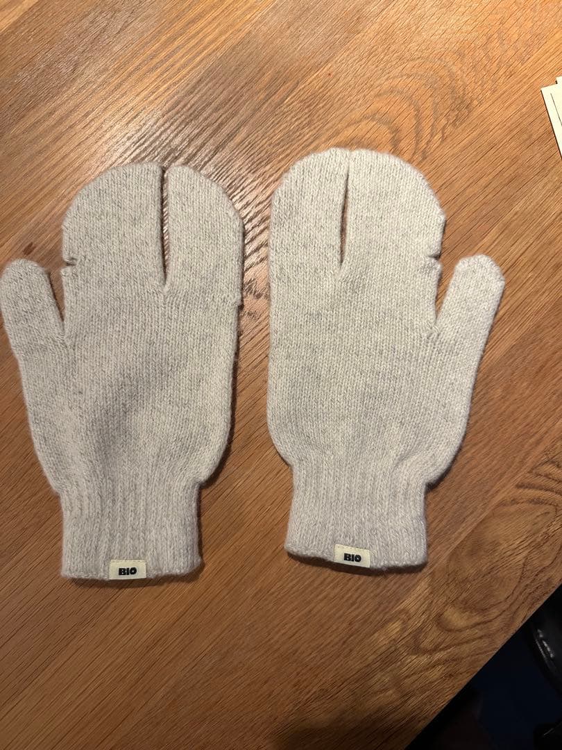 あ*様 BIO wear 手袋　ポーカーズあつむ着用