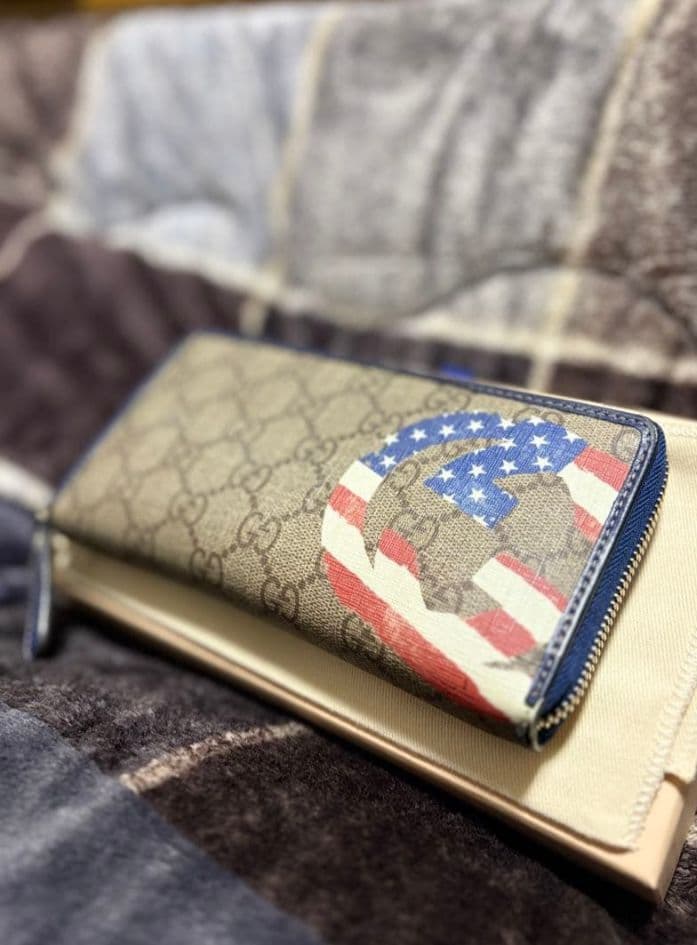 Gucci アメリカ国旗デザイン 長財布