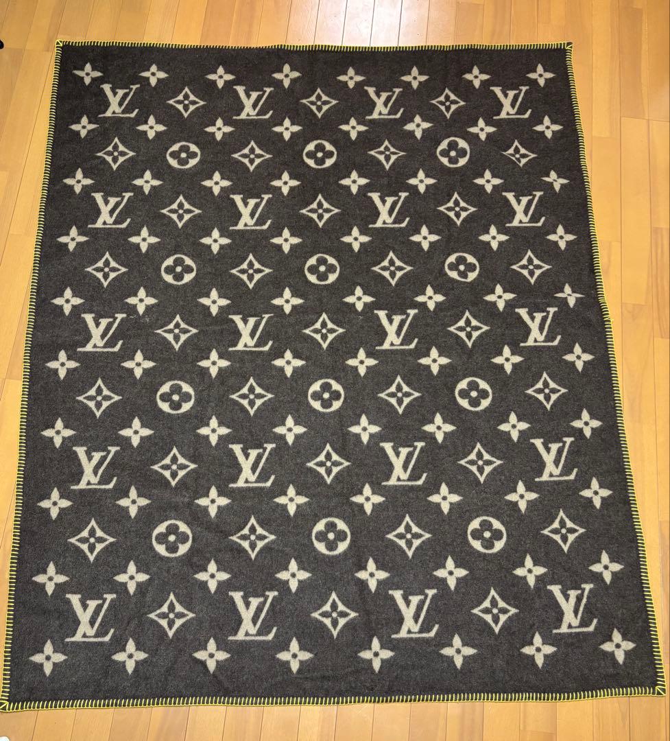 ⭐︎LOUIS VUITTON ルイヴィトン　ブランケット