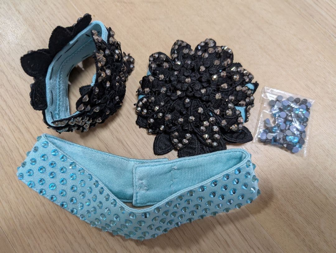 ラテン用　水色 ビーズ装飾 ドレープダンス衣装