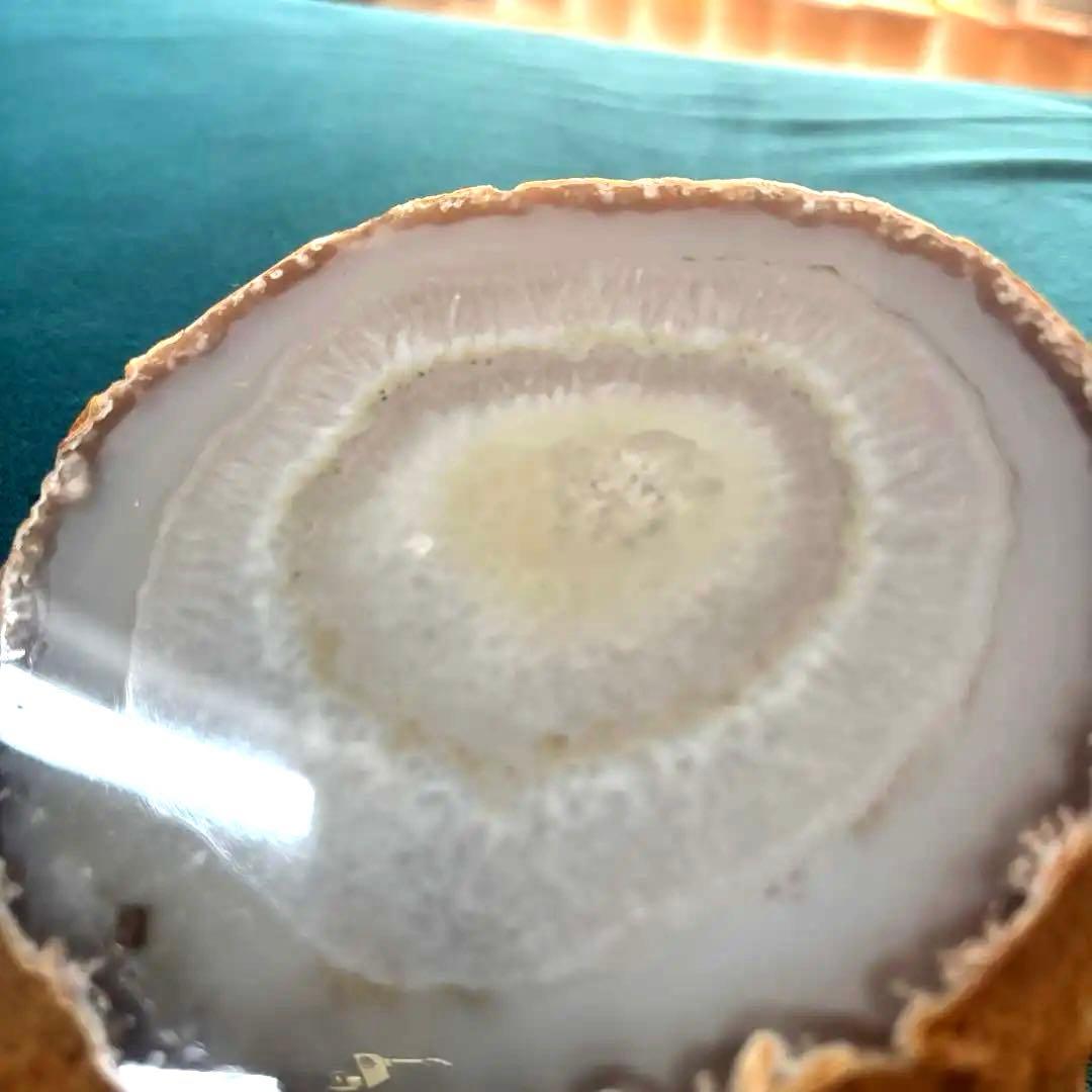 BIG 命根石　　水入りメノウ　歴史あるパワーストーン