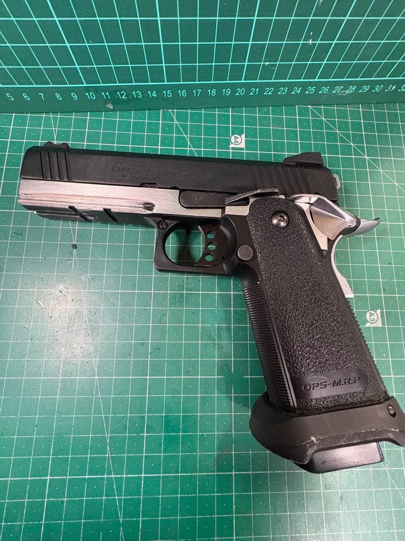 東京マルイ　ハイキャパ　4.3 集光サイト交換 マグウェル付き