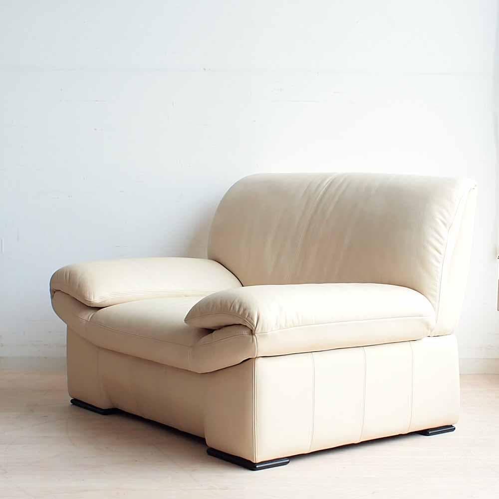 カリモク 「domani/エクセルライフ」 シングルソファ 本革 ZR24326