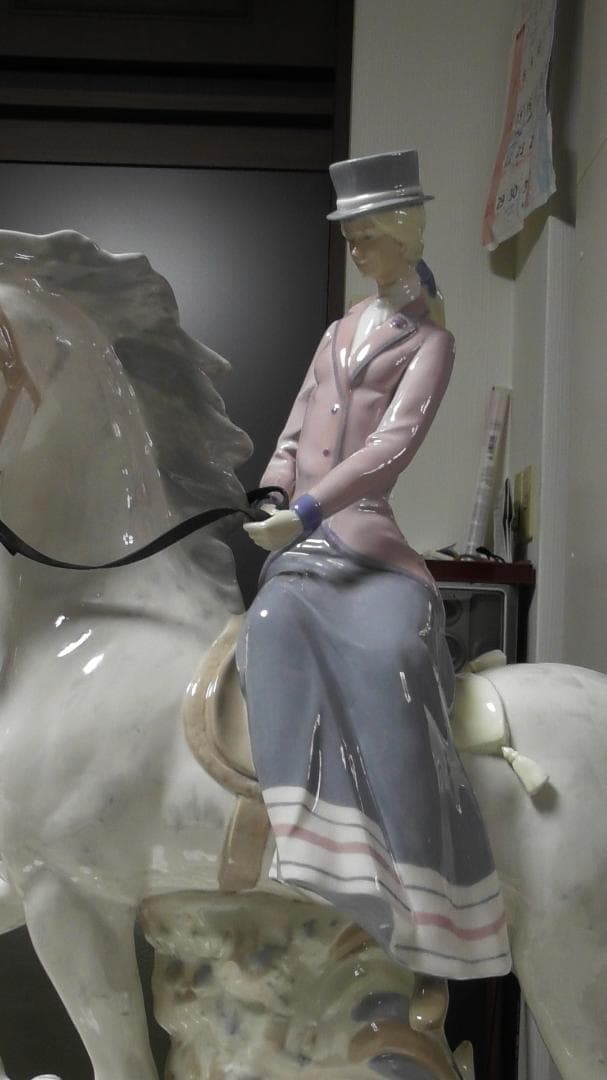 たか　REX　VALENCIA【白馬に乗る貴婦人】3　リアドロ 　Ｌ495