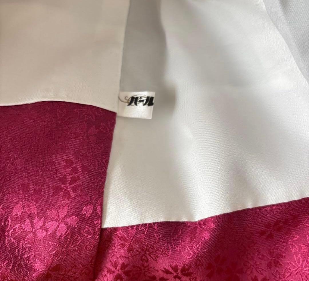 未使用に近い　正絹豪華フルセット　赤黒花柄振袖 牡丹　桜　成人式に　パールトーン