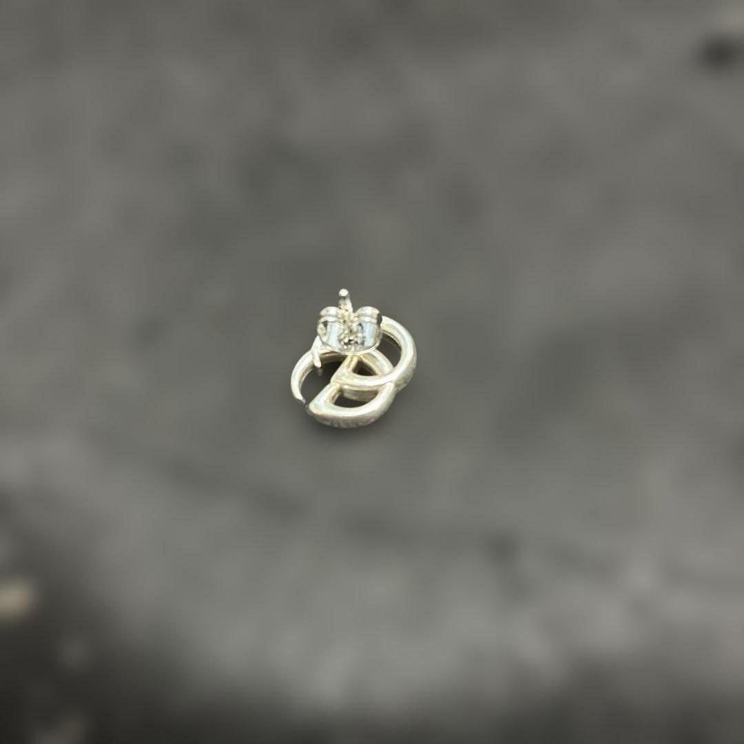 痔*様 GUCCI ピアス