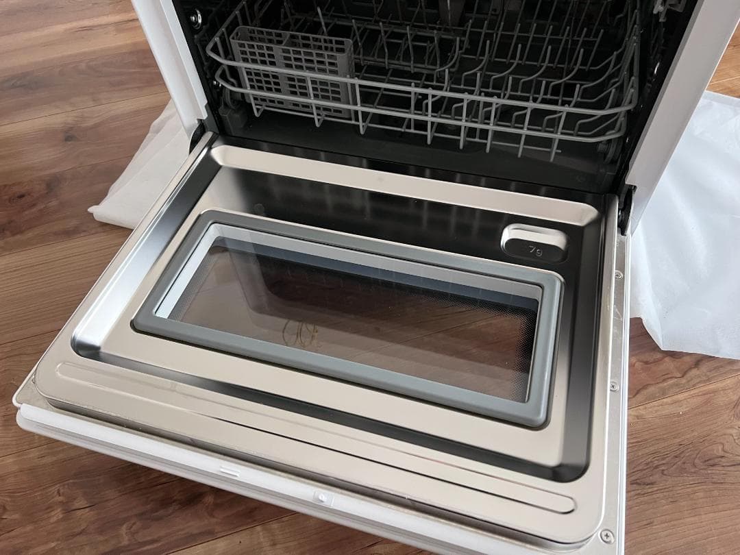 パン様用 食器洗い乾燥機（ホワイト【食器洗い機】ＡＱＵＡ ADW-L4A-W