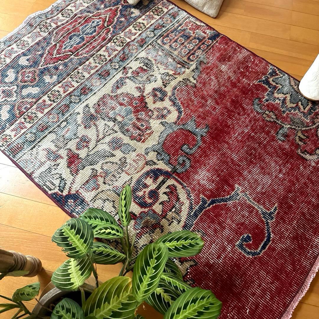 78×115アンティークレッド　ボタニカル　トルコヴィンテージラグ