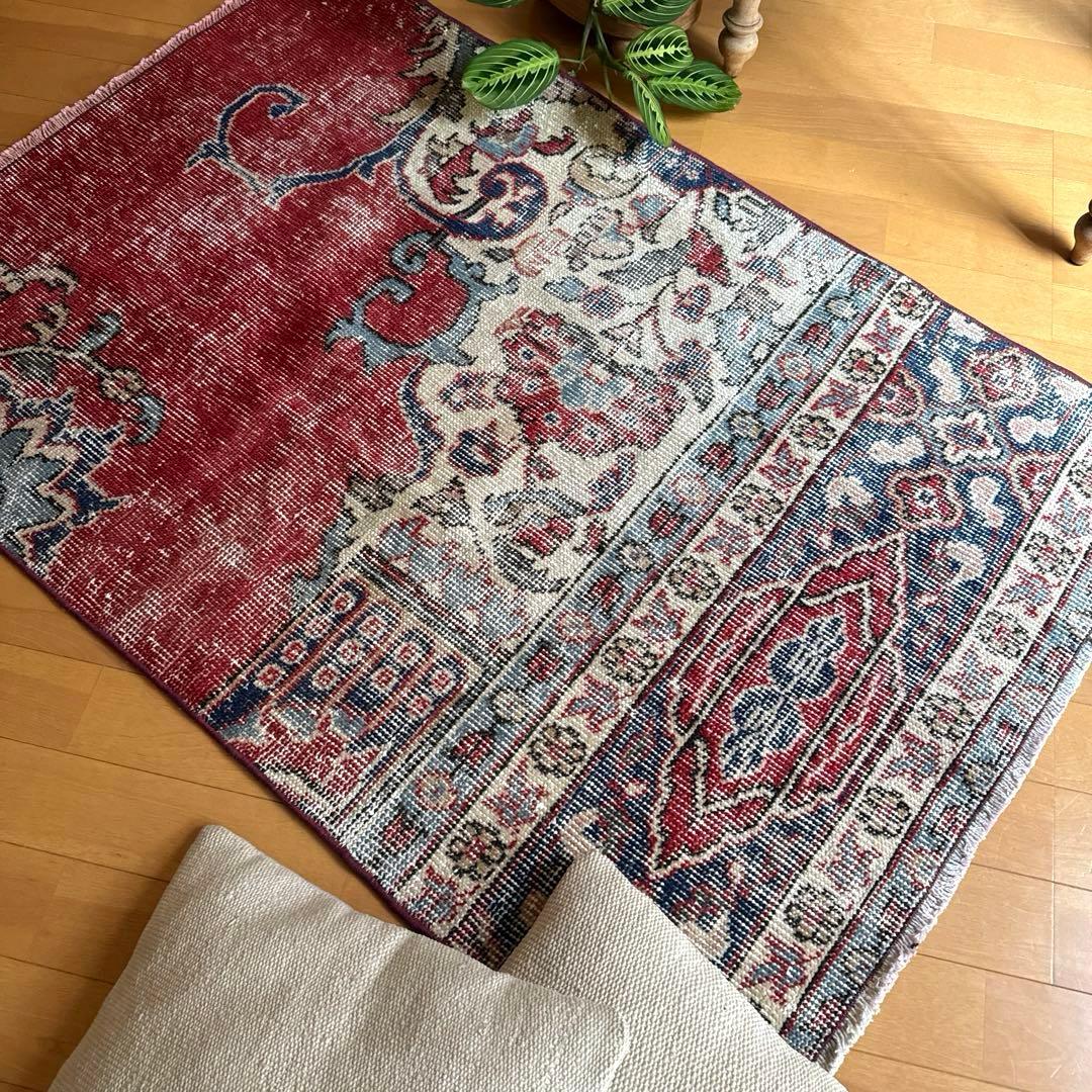 78×115アンティークレッド　ボタニカル　トルコヴィンテージラグ