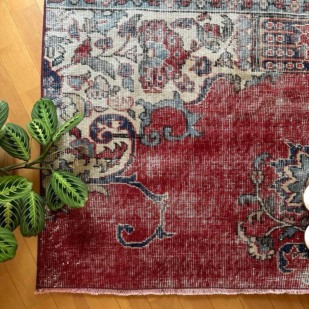 78×115アンティークレッド　ボタニカル　トルコヴィンテージラグ