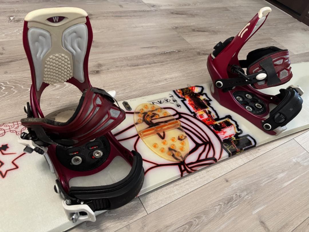 SALOMON スノーボードIVY 144 & ビンディングANTIDOTE