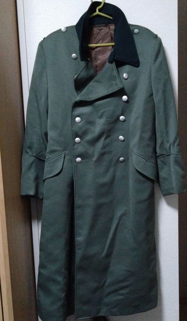ドイツ国防軍コート　　制帽　勲章付き